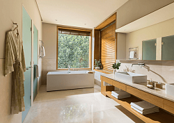 Vana Suite